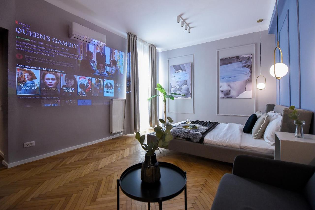 Modern Stay - Central Studios With Wall Projector Near Radisson Bukurešť Exteriér fotografie