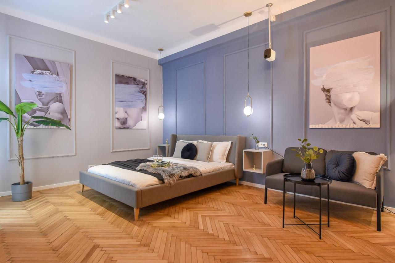 Modern Stay - Central Studios With Wall Projector Near Radisson Bukurešť Exteriér fotografie