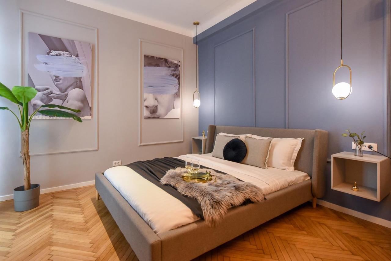 Modern Stay - Central Studios With Wall Projector Near Radisson Bukurešť Exteriér fotografie